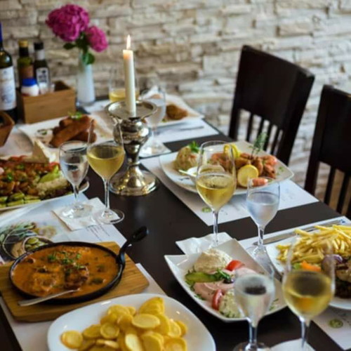 Restaurant with furnished apartment, used, 240 seats, garden, car, Germany