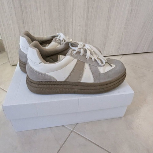Sneakers athletic like new, gray beige brown size 37