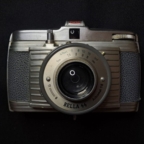 Bilora Bella 44 used analog camera with metal body