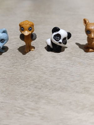Kinder Natoons animal figures set of 4 like new