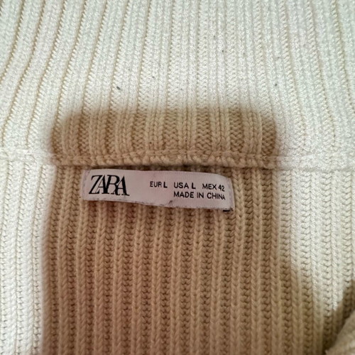 Zara men's sweater size L like new, cream with zipper
