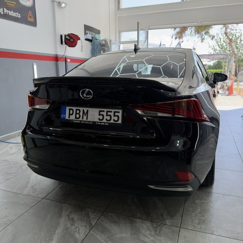 Lexus IS300h F Sport hybrid car like new 2017 model