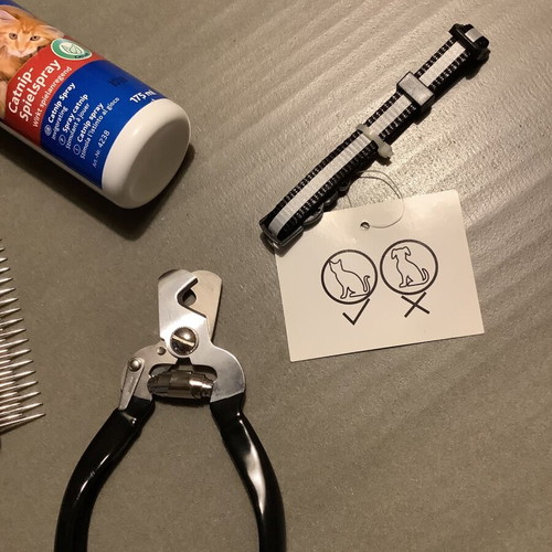 Cat grooming set new with brush, nail clipper, collar, Trixie catnip spray
