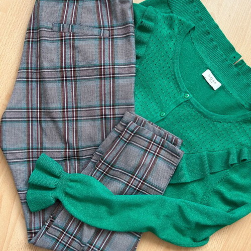 Imperial Sporty Elegant Women's Pants like new, plaid