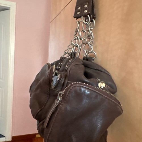Medium shoulder bag like new with multiple external pockets