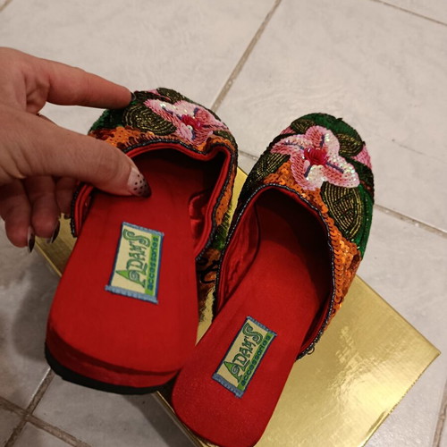 Adam's Shoes slippers new, size 39, colorful vintage design