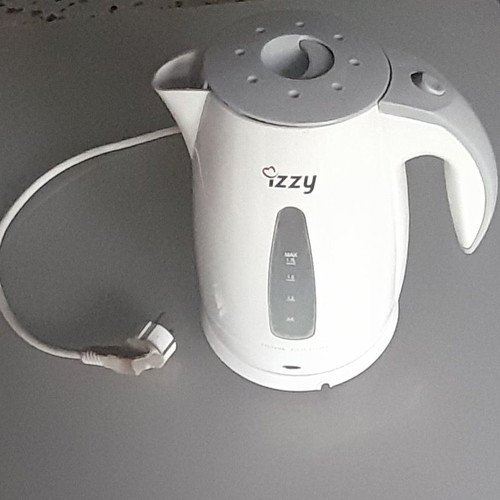 Izzy kettle used with plug discoloration