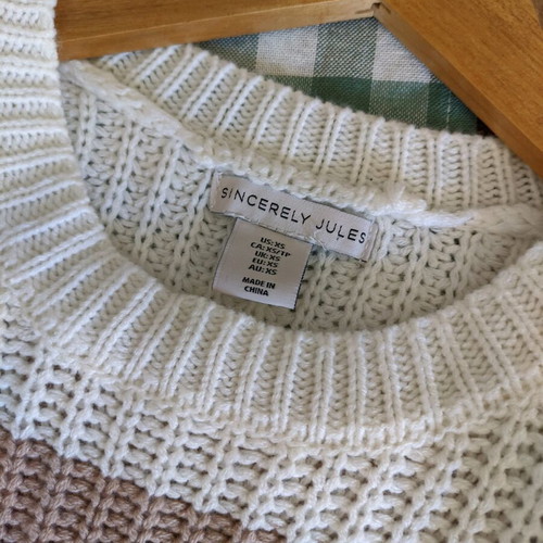 Striped knitted sweater used XS white pink