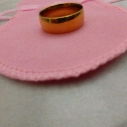 Men's wedding ring gold plated like new