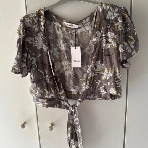 Toi&Moi short-sleeve top new, gray, size S