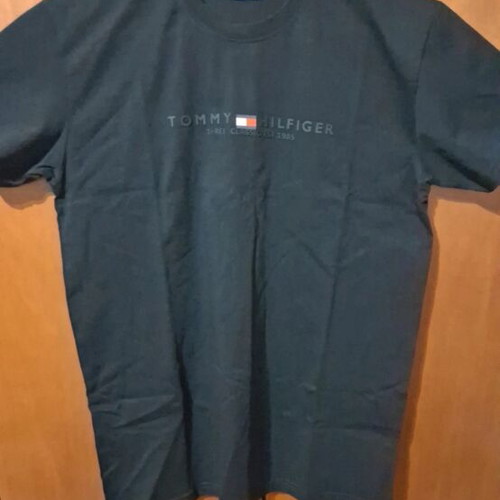 Tommy Hilfiger black T-shirt XL