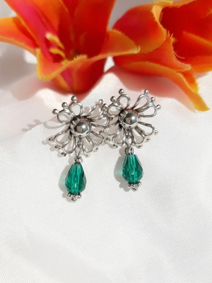 Χειροποίητα σκουλαρίκια καρφωτά με Austrian Crystal Beads, καινούργια, πράσινα και ασημί
