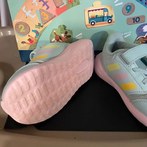 Adidas kids shoes size 22 like new with leather anatomical insoles mayoral