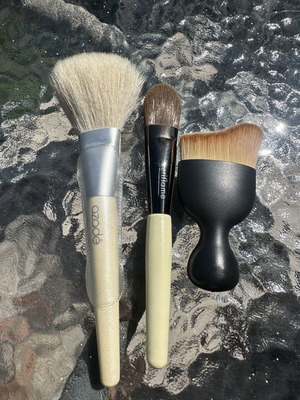 Makeup brush set 1+1=3 new