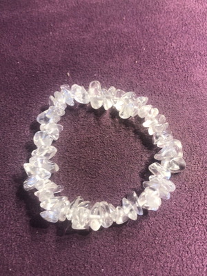 Bracelet with authentic clear quartz stone
