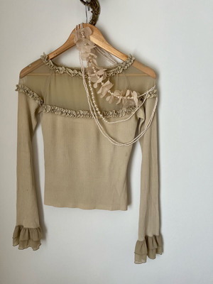 List beige fine knit blouse like new, size S