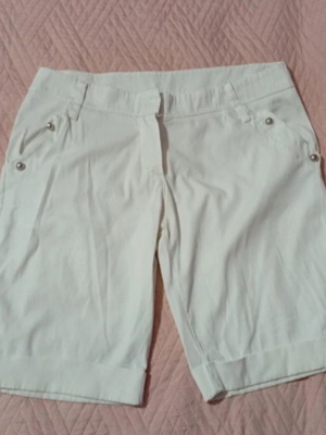 Bermuda shorts like new, white, size L, with pockets