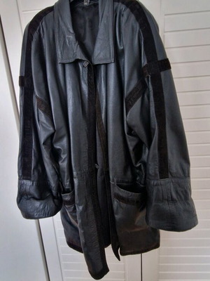 Leather coat black oversized like new, size Large