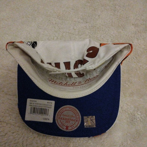 New York Knicks Cap white, new with tags
