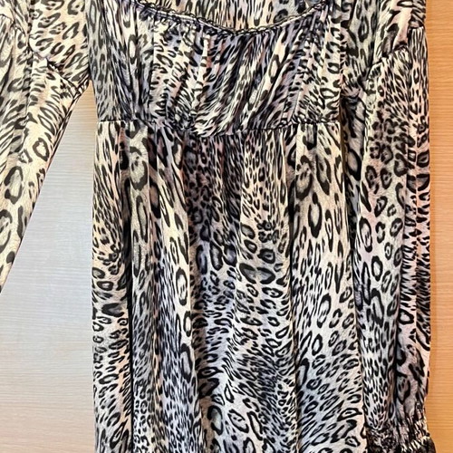 Animal Print Blouse Dress like new with lace, size L