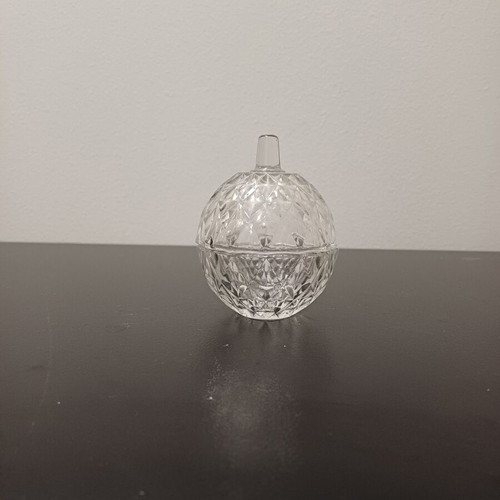 Crystal box with lid sphere like new
