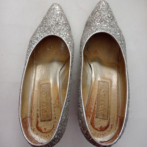 Women's shoes silver glitter stone pumps used, size 39