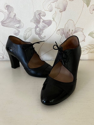 Sagiakos leather pumps like new, size 38, black