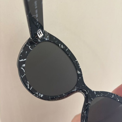 Prada Cat Eye Sunglasses Marble Effect Like New with Case