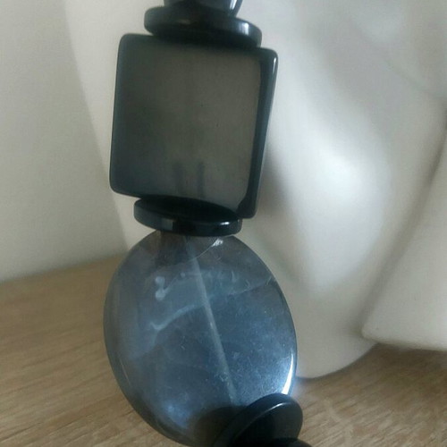 Plexiglass long necklace like new, modern women's accessory