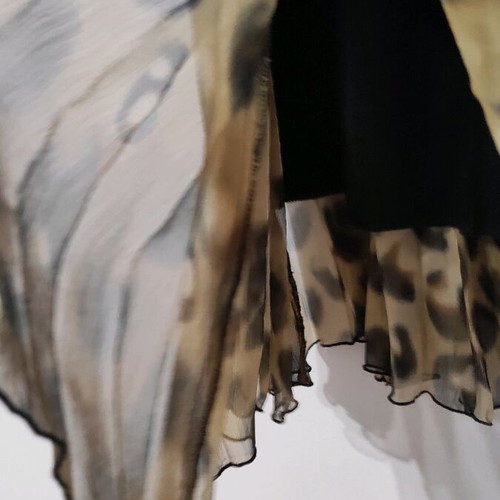 Animal print skirt like new, size L-XL, lightweight fabric