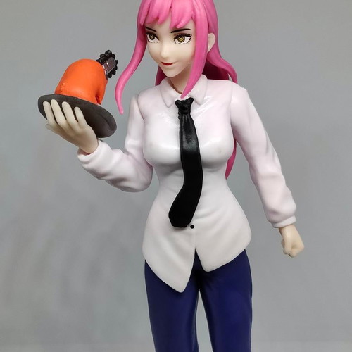 Makima figure Chainsaw Man 19cm like new with Pochita