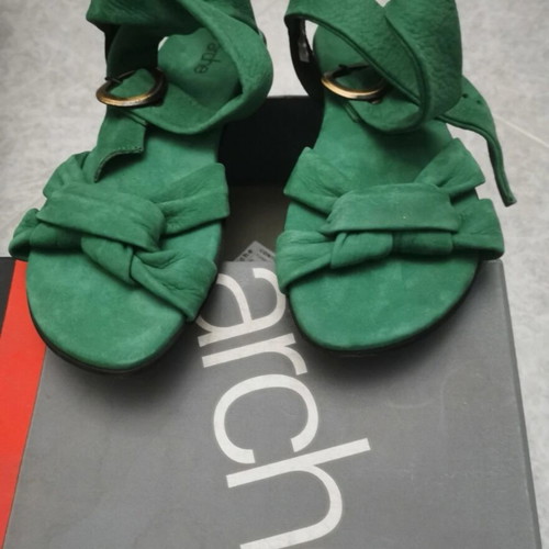 Arche leather sandals new, size 35-35.5, green, natural rubber sole