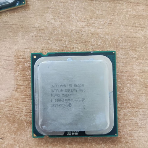 Intel Socket 775 E6550 processors used for computer