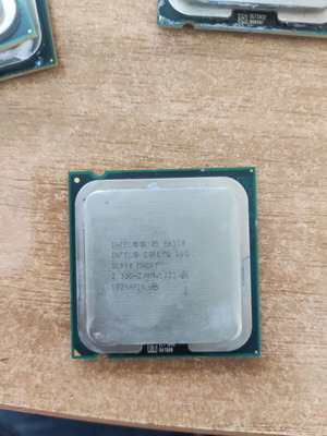 Intel Socket 775 E6550 processors used for computer