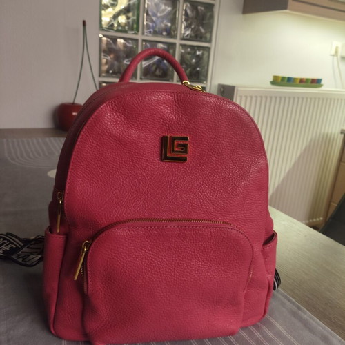 Guy Laroche backpack fuchsia like new