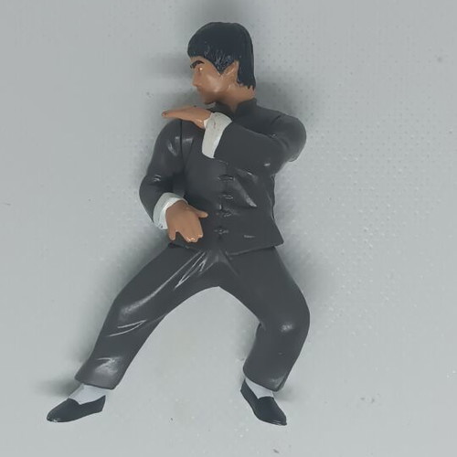 Bruce Lee Bandai Gashapon mini figure 7cm