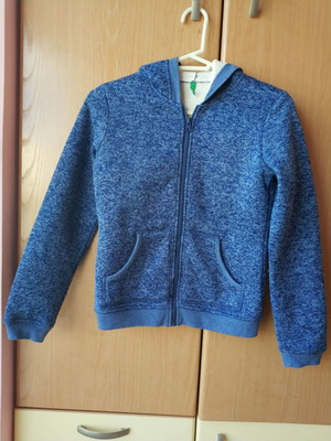 Bennetton thick knitted cardigan used with furry lining, size 2XL, blue