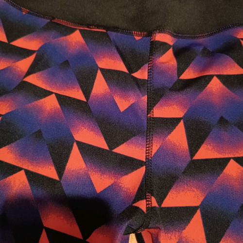 Colorful leggings like new, size S, elastic fabric, below knee length