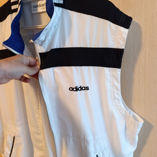 Adidas sleeveless jacket white size L like new