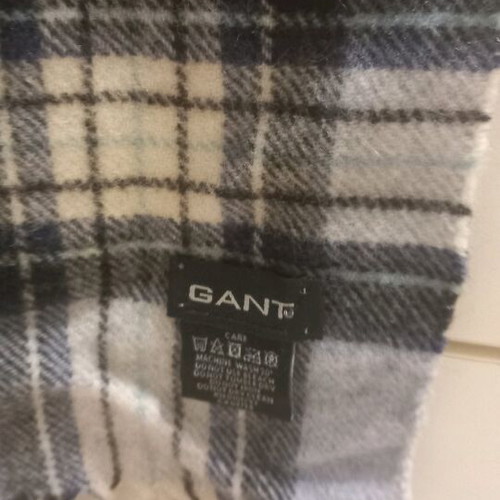 Gant scarf 100% wool like new, blue