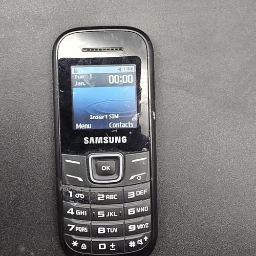 Samsung GT-E1200I used classic feature phone
