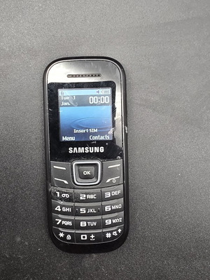 Samsung GT-E1200I used classic feature phone
