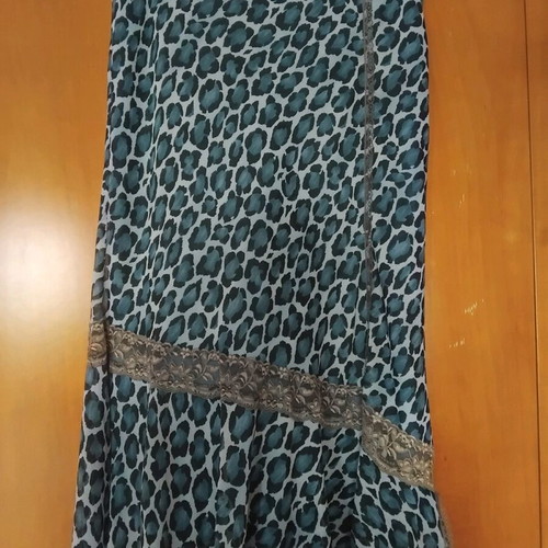 Blue leopard midi skirt like new with muslin and lace