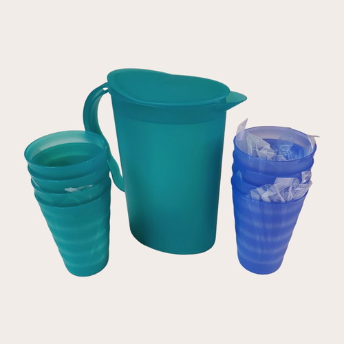 Tupperware set pitcher 2.1L and 8 glasses 500mL new