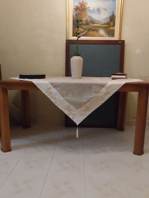 Dining table used without chairs extendable