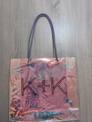 Τσάντα Kendall + Kylie από συνθετικό υλικό σαν καινούργια, μεγάλη χωρητικότητα