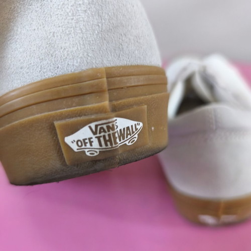 Vans sneakers beige with gum sole like new, size 44.5