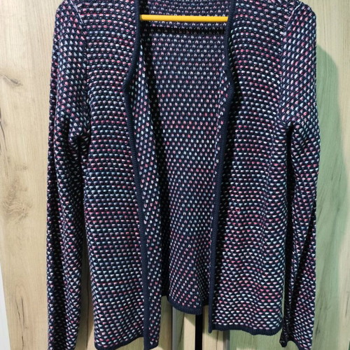 Knitted cardigan size Medium new with unique knitting