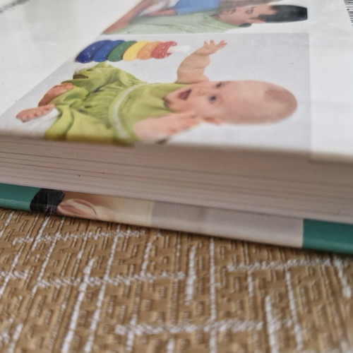 Child Development book like new, Greek