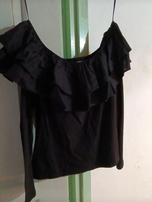 H&M black top blouse size S, like new, elastic
